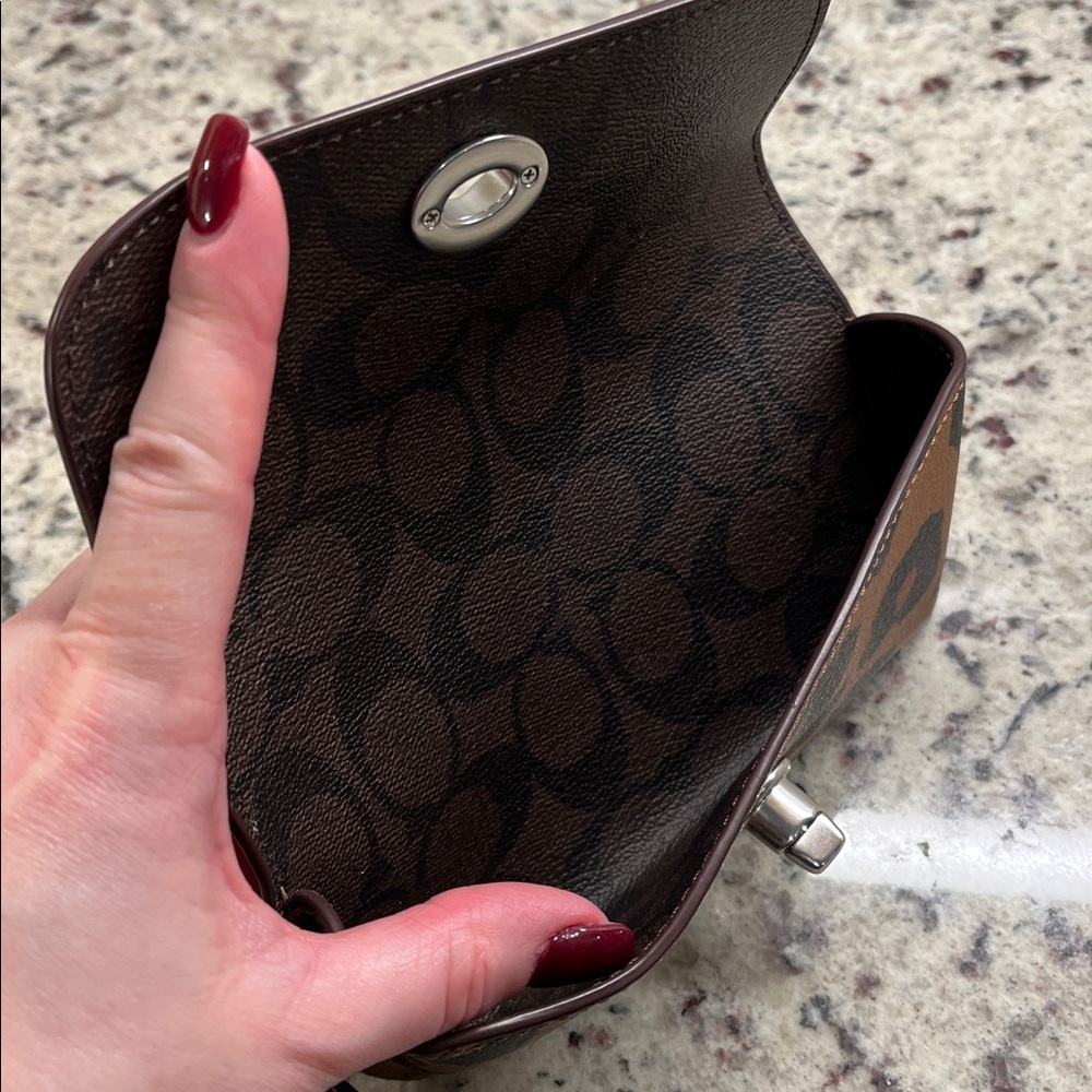 Coach Animal Print Sunglass Case NWOT - Picture 8 of 8
